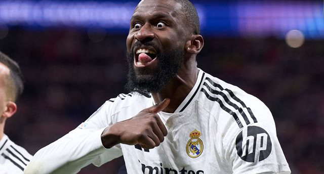 United Win with Late Goal